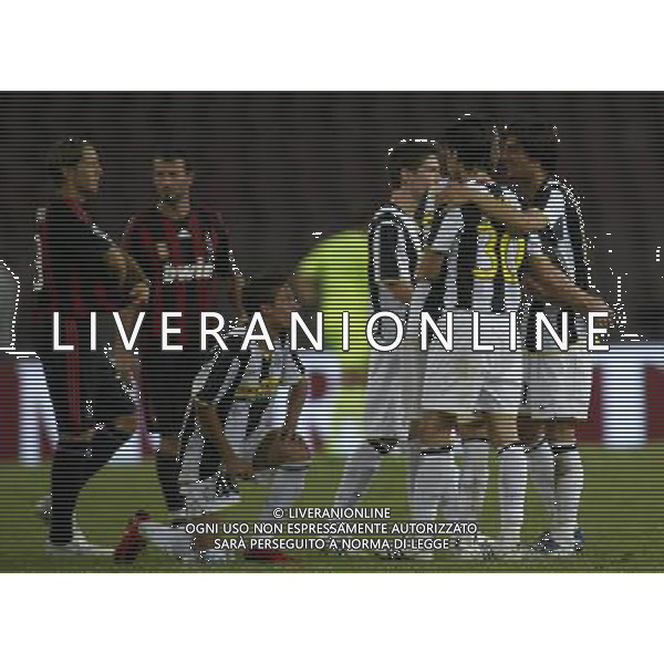 ©Alessandro Falzone/PressPhoto Napoli-21-08-2008 Trofeo Birra Moretti Napoli Juventus Milan Nella foto: Esultanza dei giovani bianconeri per la vittoria del trofeo Birra Moretti AG ALDO LIVERANI