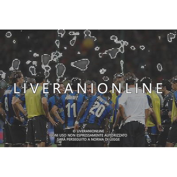 Supercoppa Italiana 2008 Milano - 24.08.2008 Inter-Roma Nella Foto:MOURINHO JOSE\' PARLA AL GRUPPO /Ph.Vitez-Ag. Aldo Liverani