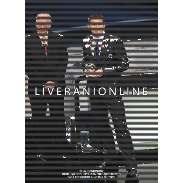 Champions League 2008/2009 - Sorteggio Fase a Gironi Montecarlo - 28.08.2008 Nella Foto:CHARLTON PREMIA LAMPARD COME MIGLIOR CENTROCAMPISTA /Ph.Vitez-Ag. Aldo Liverani