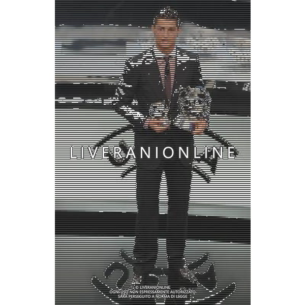 Champions League 2008/2009 - Sorteggio Fase a Gironi Montecarlo - 28.08.2008 Nella Foto:RONALDO CON I PREMI UEFA /Ph.Vitez-Ag. Aldo Liverani