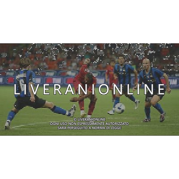 Foto Aldo Liverani/Luca Ghidoni Milano 24/08/2008 Calcio Supercoppa Italiana 2008-2009 Inter-Roma Nella foto tiro di Baptista © AG. ALDO LIVERANI SAS