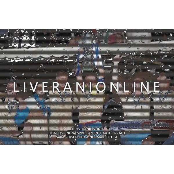 Supercoppa Europea 2008 Montecarlo - 29.08.2008 Manchester United-Zenit San Pietroburgo Nella Foto:TIMOSHCHUCK ALZA LA COPPA /Ph.Vitez-Ag. Aldo Liverani