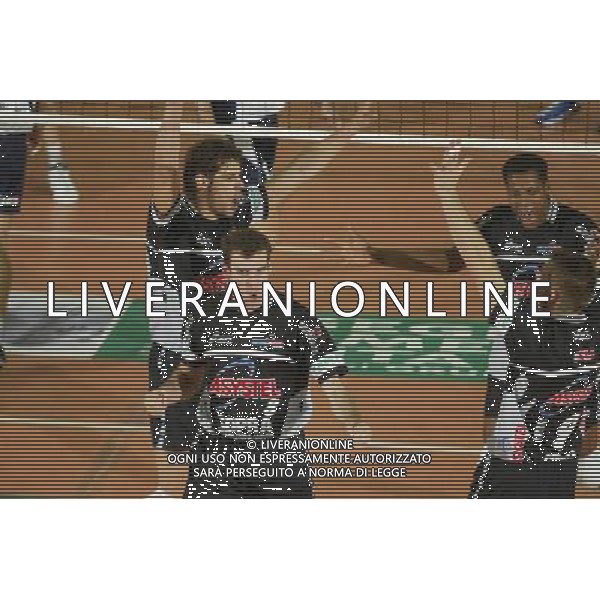 Campionato serie A pallavolo maschile 2003/04 Coprasystel Ventaglio Piacenza - Unimade Parma 01/11/03 nella foto: Zlatanov Hristo e Botti Massimo - Piacenza* foto: S.Rosa/Agenzia Aldo Liverani