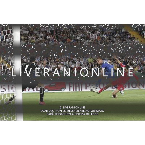 Italia - Georgia Qualificazione Mondiali 2010 - Udine 10/09/2008 nella foto il secondo gol di daniele de rossi del 2-0 ph garbuio/Ag. Aldo Liverani sas