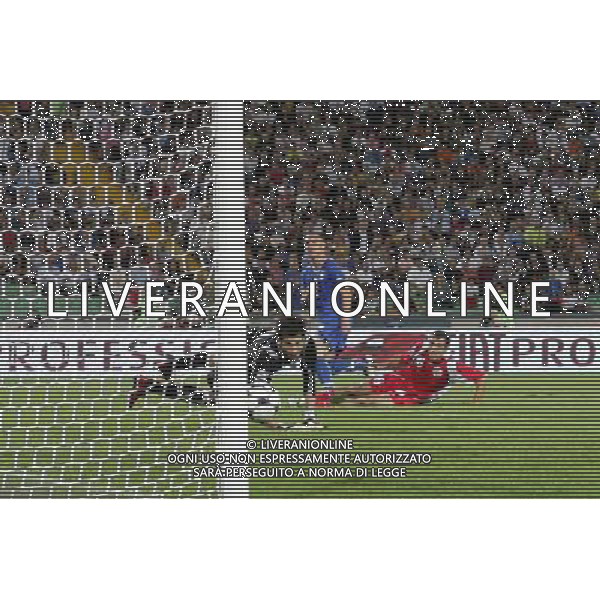 UDINE 10/09/2008 QUALIFICAZIONE MONDIALE 2010 ITALIA-GEORGIA NELLA FOTO:IL SECONDO GOL DI DE ROSSI FOTO PAOLA GARBUIO/AG.ALDO LIVERANI