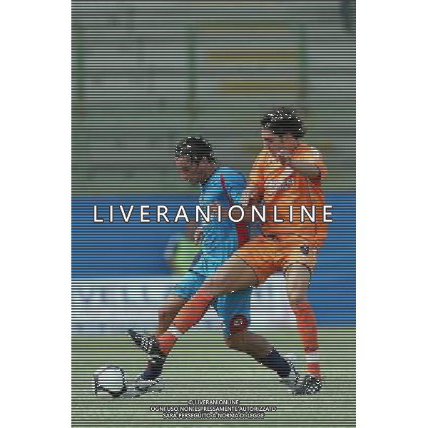 Pistoia ,07/09/2008 Pistoiese _ Crotone 2\' giornata LEGA PRO Rossi,contrasto, e Faloni, pistoiese, in contrasto foto Gabriele Maltinti / Aldo Liverani