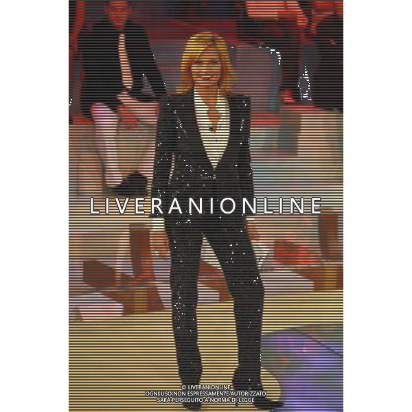 SIMONA VENTURA MILANO 15-09-08 TRASMISSIONE L\' ISOLA DEI FAMOSI \'PRIMA PUNTATA\' FOTO SORANO ANTONIO - AG. ALDO LIVERANI SAS