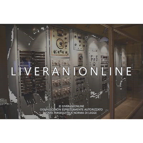APPARECCHIATURE PER LE TRASMISSIONI TV INAUGURAZIONE DELLO STUDIO DI FONOLOGIA MUSICALE DELLA RAI, RIAPERTO AL PUBBLICO NELLA NUOVA SEDE AL MUSEO DEGLI STRUMENTI MUSICALI DEL CASTELLO SFORZESCO DI MILANO FOTO SORANO - AG. ALDO LIVERANI SAS