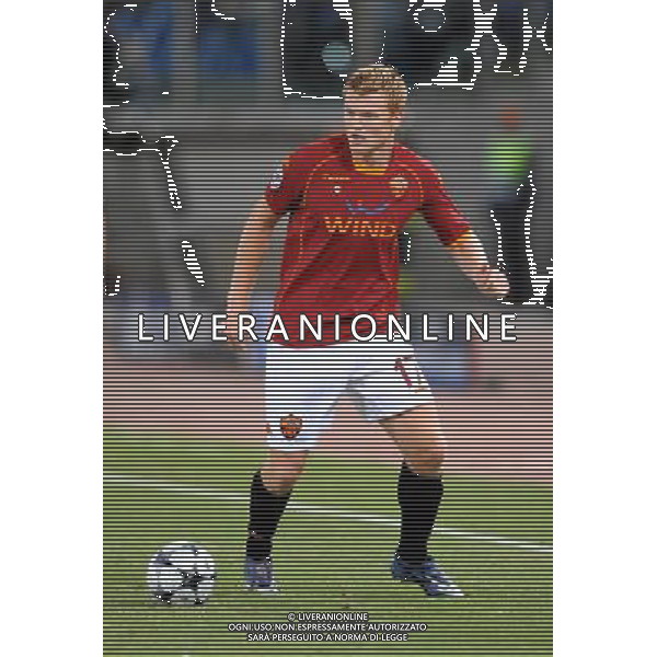 Roma - CFR Cluj - 16/09/2008 - Stadio Olimpico - Uefa Champions League 2008/2009 - Gruppo A - nella foto: JOHN ARNE RIISE ph. Corradetti / ag. Aldo LIVERANI