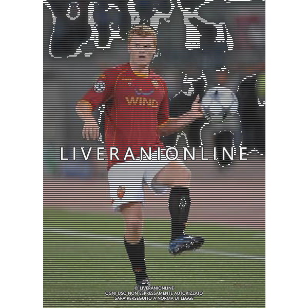 Roma - CFR Cluj - 16/09/2008 - Stadio Olimpico - Uefa Champions League 2008/2009 - Gruppo A - nella foto: JOHN ARNE RIISE ph. Corradetti / ag. Aldo LIVERANI