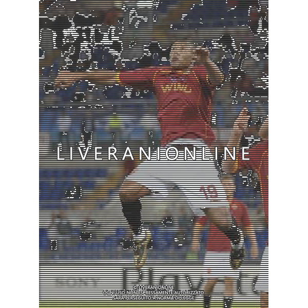 Roma - 16/09/2008 - Stadio Olimpico - Uefa Champions League 2008/2009 - Gruppo A - Roma Vs CFR Cluj - nella foto: JULIO CESAR BAPTISTA ph. Corradetti / ag. Aldo LIVERANI