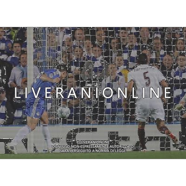 Frank Lampard of Chelsea scores the 1-0 and celebrates after scoring for his team - Chelsea FC v FC Bordeaux, UEFA Champions League Group A, Matchday 1, Stamford Bridge, London, Date 16/09/2008. Picture by Marc Atkins(IPS PHOTO AGENCY)/Ag. Aldo Liverani Sas - ITALY ONLY -