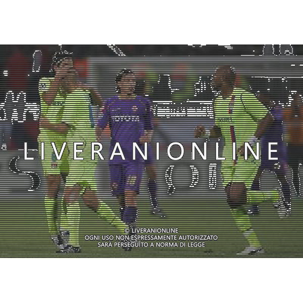 OLIMPIC LIONE-FIORENTINA CHAMPIONS LEAGUE 17/09/2008 NELLA FOTO benzema esulta con juninho FOTO MARCO LUZZANI-AG ALDO LIVERANI