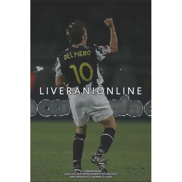 Juventus - Zenit San Pietroburgo Champions League 2008/2009 17-09-2008 Torino Nella foto: esultanza dopo il gol di alessandro del piero su punizione del 1-0 ©Manuele Viganti/Press Photo/ag. Aldo Liverani sas