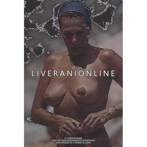 Ornella Vanoni Cantante in topless nel 1987 Archivio Ag. Aldo Liverani Sas retrospettiva