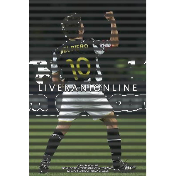 17-09-2008 Torino Sport Calcio Juventus Zenit Champions League 2008/2009 Nella foto: esultanza dopo il Gol di alessandro Del Piero su punizione ©Alessandro Falzone/Press Photo/AG ALDO LIVERANI SAS