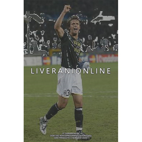 17-09-2008 Torino Sport Calcio Juventus Zenit Champions League 2008/2009 Nella foto:nicola Legrottaglie esulta a fine gara ©Alessandro Falzone/Press Photo/AG ALDO LIVERANI SAS