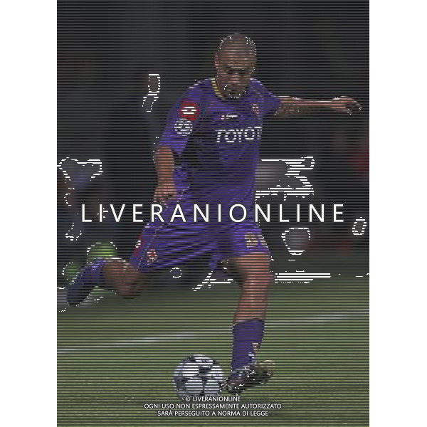 Lione (FRA) 18-09-2008 Champions League 2008/09 olympique Lyonnaise-fiorentina 2:2 nella foto sergio almiron ph marco luzzani/ag aldo liverani s.a.s.