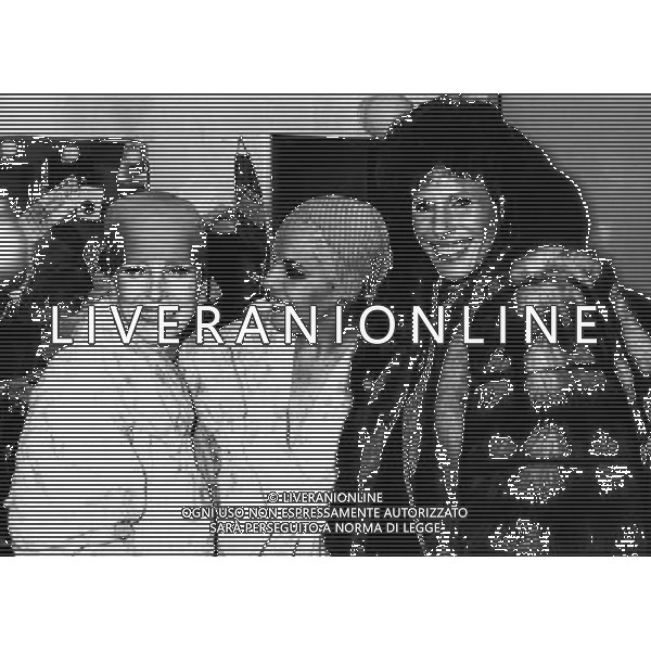 Ornella Vanoni Cantante con Valentina Cortese e ANNA PROCLEMER Archivio Ag. Aldo Liverani Sas retrospettiva