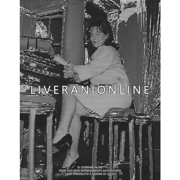 Ornella Vanoni Cantante Archivio Ag. Aldo Liverani Sas retrospettiva