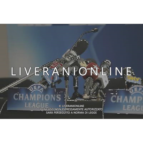 Allenamento Juventus Champions League Torino 16-08-2008 - Conferenza Stampa Nella foto Microfoni russi e italiani ©Alessandro Falzone/PressPhoto/Ag. Aldo Liverani