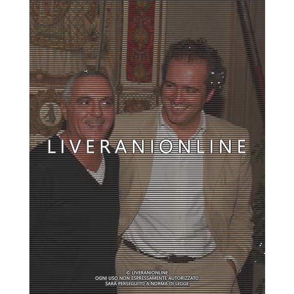 MILANO 22 SETTEMBRE 2008 PRESENTAZIONE DELLO SPETTACOLO DI GIORGIO PANARIELLO \' DEL MIO MEGLIO \'. NELLA FOTO: GIORGIO PANARIELLO E GIOVANNI TERZI PH FRANCESCO BONFANTI-AG ALDO LIVERANI
