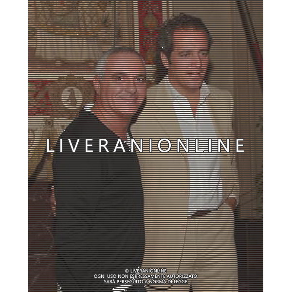 MILANO 22 SETTEMBRE 2008 PRESENTAZIONE DELLO SPETTACOLO DI GIORGIO PANARIELLO \' DEL MIO MEGLIO \'. NELLA FOTO: GIORGIO PANARIELLO E GIOVANNI TERZI PH FRANCESCO BONFANTI-AG ALDO LIVERANI