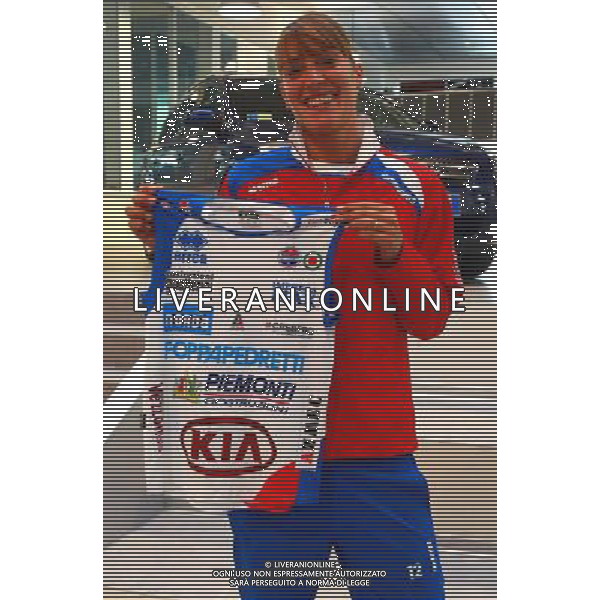Presentazione della squadra di Volley Pallavolo Femminile Foppapedretti 2008/2009 - Bergamo 30/09/2008 nella foto Francesca Piccinini con la maglia da capitano ph pasinetti/Ag. Aldo Liverani sas