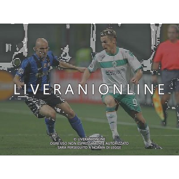 Milano 01-10-2009 champions league 2008/09 inter-werder brema 1:1 nella foto marcus rosemberg e esteban cambiasso ph marco luzzani/ag aldo liverani s.a.s.