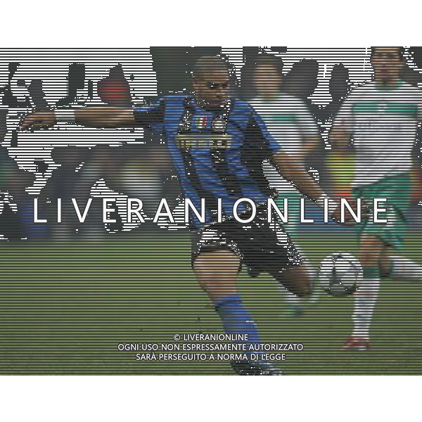 Milano 01-10-2009 champions league 2008/09 inter-werder brema 1:1 nella foto adriano ph marco luzzani/ag aldo liverani s.a.s.