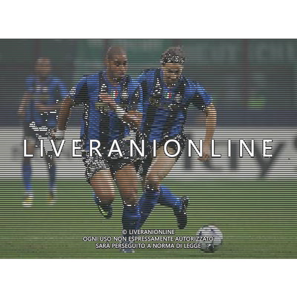 Milano 01-10-2009 champions league 2008/09 inter-werder brema 1:1 nella foto zlatan ibrahimovic e adriano ph marco luzzani/ag aldo liverani s.a.s.