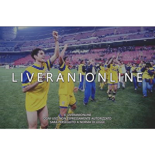 FINALE COPPA UEFA PARMA-JUVENTUS A SAN SIRO 1995 NELLA FOTO FESTEGGIAMENTI PARMA DOPO LA VITTORIA DELLA COPPA AG ALDO LIVERANI