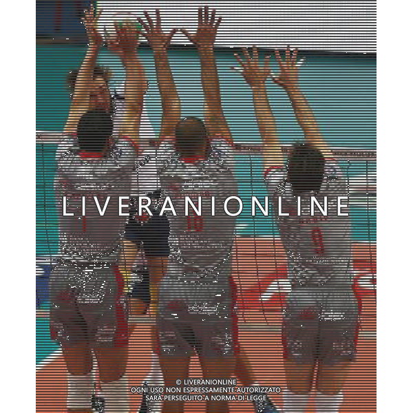 Marmi Lanza Verona - Trentino Volley Campionato di Pallavolo serie A1 2008-2009 Verona 05/10/2008 Nella foto Michal Lasko contro il muro di trento Foto Luca Ghidoni/Ag. Aldo Liverani