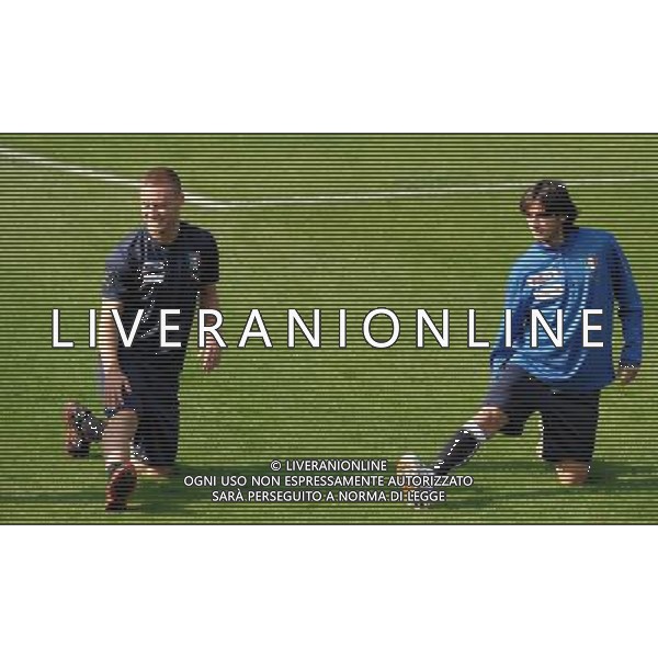 Raduno Nazionale Italiana di Calcio - Allenamento Coverciano(FI) - 08.10.2008 Nella Foto:DE ROSSI-AQUILANI /Ph.Vitez-Ag. Aldo Liverani