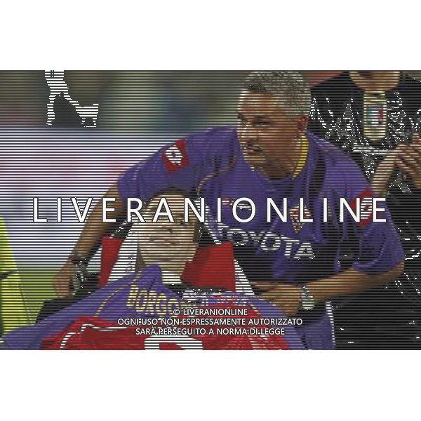 FIRENZE, 08 OTTOBRE 2OO8 AMICHEVOLE \'TUTTI PER STEFANO BORGONOVO\' FIORENTINA MILAN NELLA FOTO: STEFANO BORGONOVO CON ROBERTO BAGGIO FOTO AG. A. LIVERANI SAS 