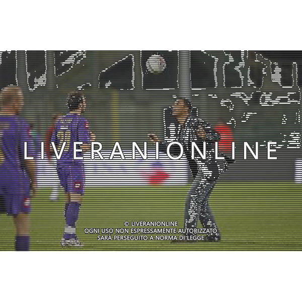 FIRENZE, 08 OTTOBRE 2OO8 AMICHEVOLE \'TUTTI PER STEFANO BORGONOVO\' FIORENTINA MILAN NELLA FOTO: RUUD GULLIT PALLEGGIA CON GIAMPAOLO PAZZINI FOTO AG. A. LIVERANI SAS 