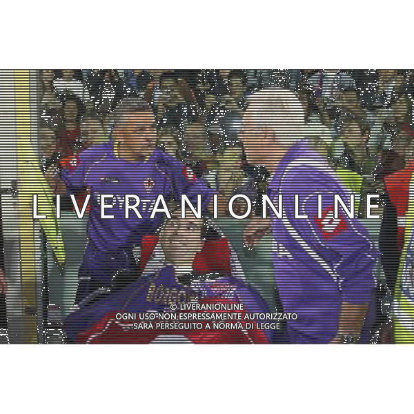 FIRENZE, 08 OTTOBRE 2OO8 AMICHEVOLE \'TUTTI PER STEFANO BORGONOVO\' FIORENTINA MILAN NELLA FOTO: STEFANO BORGONOVO CON ROBERTO BAGGIO FOTO AG. A. LIVERANI SAS 