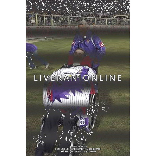 FIRENZE, 08 OTTOBRE 2OO8 AMICHEVOLE \'TUTTI PER STEFANO BORGONOVO\' FIORENTINA MILAN NELLA FOTO: STEFANO BORGONOVO CON ROBERTO BAGGIO FOTO AG. A. LIVERANI SAS