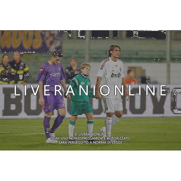 FIRENZE, 08 OTTOBRE 2OO8 AMICHEVOLE \'TUTTI PER STEFANO BORGONOVO\' FIORENTINA MILAN NELLA FOTO: PAOLO MALDINI ENTRA IN CAMPO FOTO AG. A. LIVERANI SAS