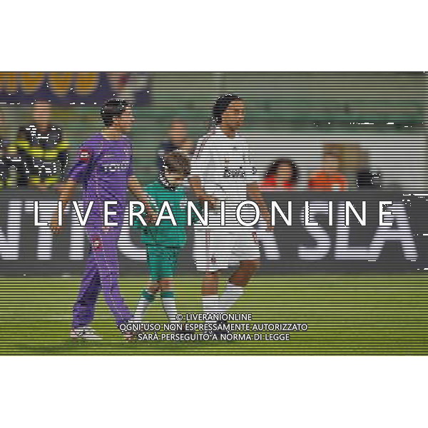 FIRENZE, 08 OTTOBRE 2OO8 AMICHEVOLE \'TUTTI PER STEFANO BORGONOVO\' FIORENTINA MILAN NELLA FOTO: RONALDINHO ENTRA IN CAMPO FOTO AG. A. LIVERANI SAS