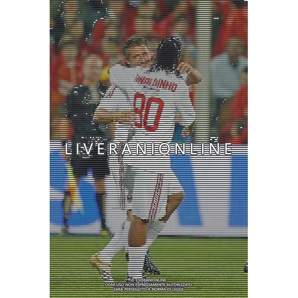 FIRENZE, 08 OTTOBRE 2OO8 AMICHEVOLE \'TUTTI PER STEFANO BORGONOVO\' FIORENTINA MILAN NELLA FOTO: ESULTANZA DANIELE MASSARO E RONALDINHO FOTO AG. A. LIVERANI SAS