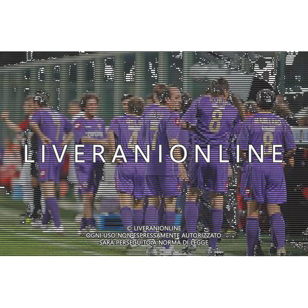 FIRENZE, 08 OTTOBRE 2OO8 AMICHEVOLE \'TUTTI PER STEFANO BORGONOVO\' FIORENTINA MILAN NELLA FOTO: SOSTITUZIONE DI GRUPPO PER LA FIORENTINA FOTO AG. A. LIVERANI SAS