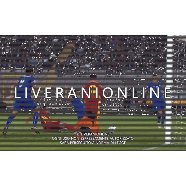 Qualificazioni ai Mondiali Sud Africa 2010 Gruppo 8 Lecce - 15.10.2008 Italia-Montenegro Nella Foto: IL GOL DI ALBERTO AQUILANI DEL 1-0 /Ph.Vitez-Ag. Aldo Liverani