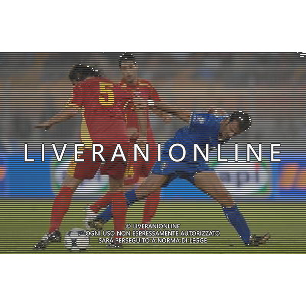 Qualificazioni ai Mondiali Sud Africa 2010 Gruppo 8 Lecce - 15.10.2008 Italia-Montenegro Nella Foto:GILARDINO-BATAK /Ph.Vitez-Ag. Aldo Liverani