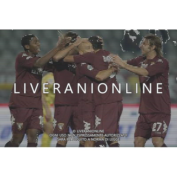 ©Manuela Viganti/Press Photo 01-10-2008 Torino Sport-Calcio Torino Livorno Coppa Italia Tim 2008/2009 Nella foto: Esultanza di Corini e compagni dopo il gol ag aldo liverani