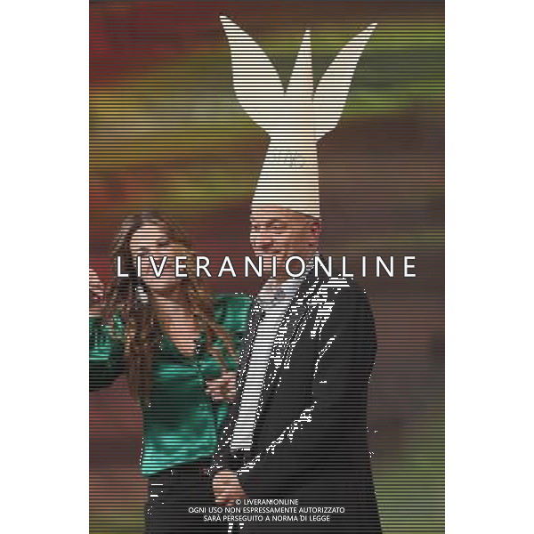 TRASMISSIONE: \' ZELIG\' TEATRO DEGLI ARCIMBOLDI - MILANO NELLA FOTO: VANESSA INCONTRADA - CLAUDIO BISIO FOTO ANTONIO SORANO - AG. ALDO LIVERANI SAS