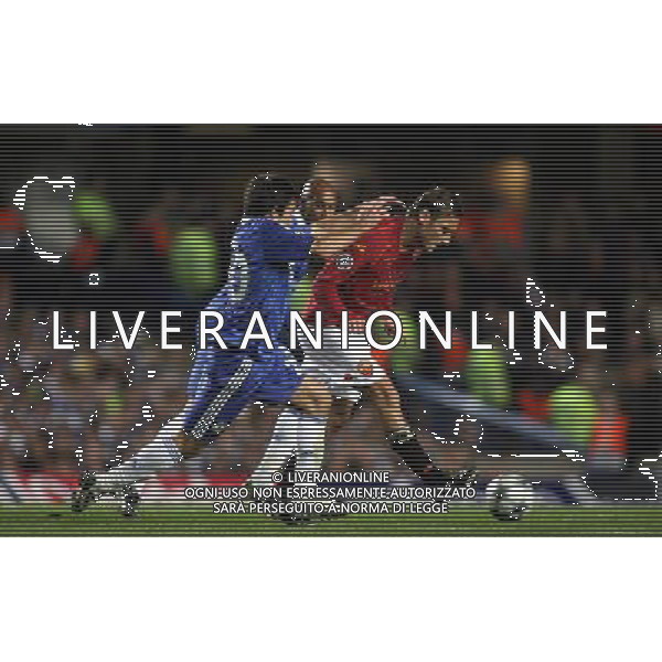 Francesco Totti of A.S. Roma in action with Deco of Chelsea, Chelsea Vs A.S. Roma, UEFA Champions League Group A, Matchday 3 ,Stamford Bridge ,London, Date 22/10/2008 Picture by Marc Atkins(IPS PHOTO AGENCY)/Ag. Aldo Liverani Sas - ITALY ONLY -