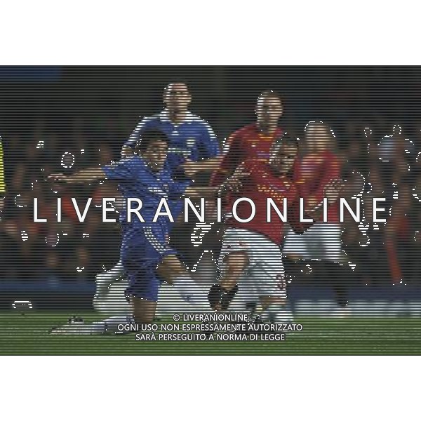 Deco of Chelsea in action with Matteo Brighi of A.S. Roma,Chelsea Vs A.S. Roma, UEFA Champions League Group A, Matchday 3 ,Stamford Bridge ,London, Date 22/10/2008 Picture by Marc Atkins©IPS Photo Agency/Ag. Aldo Liverani Sas - ITALY ONLY -