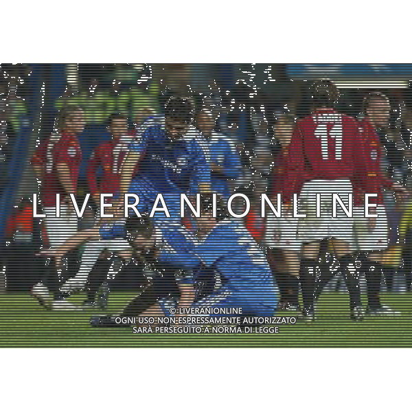 - esultanza - John Terry of Chelsea celebrates scoring the 1st gol with Ricardo Carvalho \' Franco Di Santo of Chelsea but appears to pick p an ankle injury in the process 1-0 , Chelsea Vs A.S. Roma, UEFA Champions League Group A, Matchday 3 ,Stamford Bridge ,London, Date 22/10/2008 Picture by Marc Atkins©IPS Photo Agency/Ag. Aldo Liverani Sas - ITALY ONLY -
