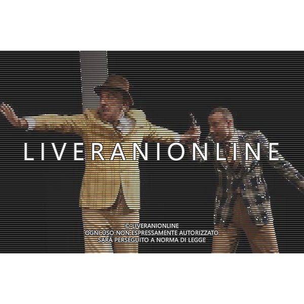 PRIMA DELLO SPETTACOLO TEATRALE:\' DI NUOVO BUONASERA\' CON GIGI PROIETTI AL TEATRO VENTAGLIO SMERALDO DI MILANO FOTO ANTONIO SORANO - AG. ALDO LIVERANI SAS